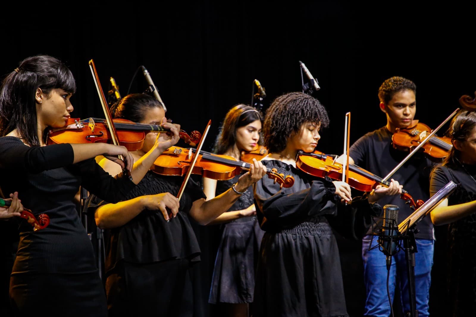 Casa de Vovó Dedé cria Orquestra Sinfônica Infantojuvenil